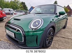 Grün Gebraucht 2022 Mini Cooper SE Classic Kleinwagen | 16.900 € (Superpreis)
