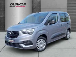 Kontrast grau/quarz silber Gebraucht 2023 Opel Combo Life Edition Van / Kleinbus | 22.950 € (Fairer Preis)