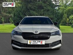 Grau Gebraucht 2022 Skoda Superb SportLine Kombi | 27.400 € (Teuer)