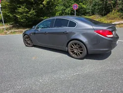 Grau Gebraucht 2010 Opel Insignia Limousine | 2.499 € (Fairer Preis)