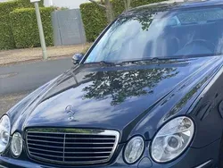 Mercedes E200