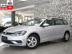 Silber Gebraucht 2020 VW Golf VII Business Kombi | 15.990 € (Fairer Preis)