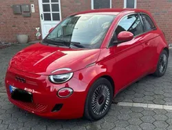 Rot Gebraucht 2021 Fiat 500e Red Kleinwagen | 17.900 € (Fairer Preis)