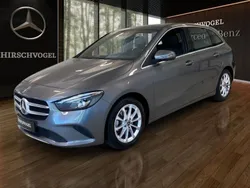 Metalliclack mountaingrau Gebraucht 2020 Mercedes B200 Progressive Van / Kleinbus | 24.640 € (Guter Preis)