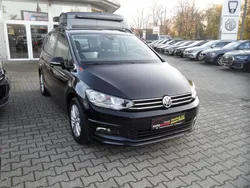 Schwarz (deep black perleffekt) Gebraucht 2019 VW Touran Van / Kleinbus | 22.000 € (Fairer Preis)