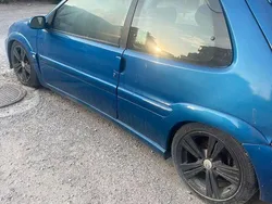 Schwarz Gebraucht 2000 Citroën Saxo Kleinwagen | 7.000 €