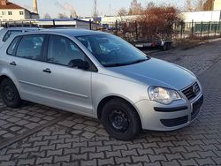 Silber Gebraucht 2009 VW Polo Limousine | 1.800 € (Superpreis)
