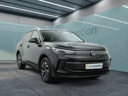 Schwarz Gebraucht 2024 VW Tiguan Design SUV | 36.749 € (Fairer Preis)