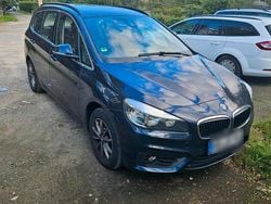 Blau Gebraucht 2016 BMW 218 Gran Tourer Van / Kleinbus | 6.500 € (Guter Preis)