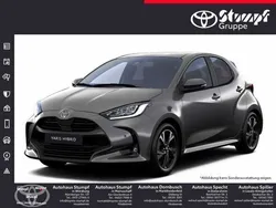 Grau Neu 2025 Toyota Yaris Hybrid Comfort Limousine | 28.790 € (Etwas zu teuer)