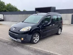 Schwarz Gebraucht 2011 Peugeot Partner Van / Kleinbus | 2.499 € (Fairer Preis)