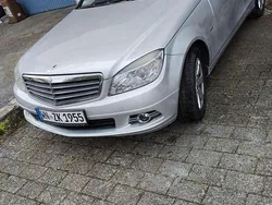 Silber Gebraucht 2009 Mercedes 180 Limousine | 3.900 €