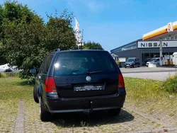 Schwarz Gebraucht 2004 VW Golf IV Kombi | 850 € (Fairer Preis)