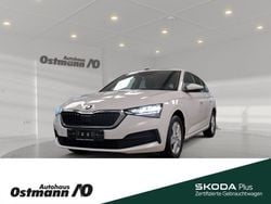Weiß Gebraucht 2022 Skoda Scala Active Kleinwagen | 13.850 € (Fairer Preis)