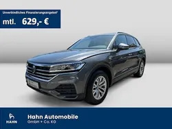 Grau Gebraucht 2022 VW Touareg Basis SUV | 45.960 € (Fairer Preis)