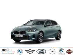 Gruen Neu 2025 BMW 120 Kleinwagen | 34.901 € (Superpreis)