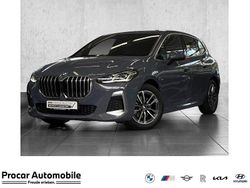 Grau Gebraucht 2022 BMW 220 Active Tourer M Sport Van / Kleinbus | 32.690 € (Etwas zu teuer)