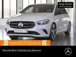 Weiß Gebraucht 2022 Mercedes 200 Night Limousine | 27.490 € (Guter Preis)