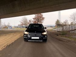 Schwarz Gebraucht 2015 BMW X1 xLine SUV | 17.800 € (Fairer Preis)