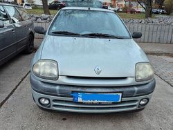 Silber Gebraucht 2000 Renault Clio II Limousine | 600 € (Fairer Preis)