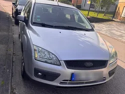 Silber Gebraucht 2007 Ford Focus Kombi | 1.499 € (Guter Preis)