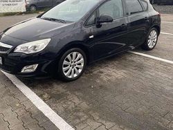 Gebraucht 2011 Opel Astra Design Edition Limousine | 3.100 € (Fairer Preis)
