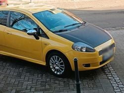 Gelb Gebraucht 2009 Fiat Punto Kleinwagen | 990 € (Guter Preis)