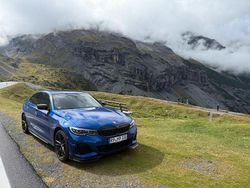 Blau Gebraucht 2020 BMW 330e M Sport Limousine | 35.100 € (Teuer)