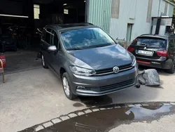 Grau Gebraucht 2018 VW Touran Trendline Van / Kleinbus | 16.500 € (Superpreis)