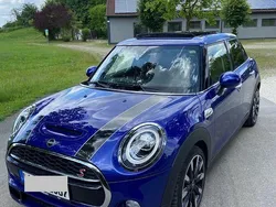 Blau Gebraucht 2018 Mini Cooper SD Kleinwagen | 23.300 € (Teuer)