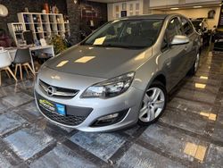 Silber Gebraucht 2014 Opel Astra Energy Limousine | 5.450 € (Fairer Preis)