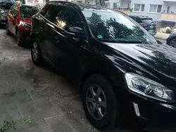 Schwarz Gebraucht 2025 Volvo XC60 SUV | 13.500 €