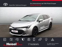 Silber Gebraucht 2024 Toyota Corolla Team Kombi | 33.960 € (Teuer)