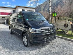 Schwarz Gebraucht 2016 VW Caravelle Van / Kleinbus | 29.800 € (Guter Preis)