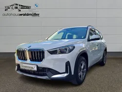 Weiß Gebraucht 2024 BMW X1 SUV | 37.506 € (Guter Preis)