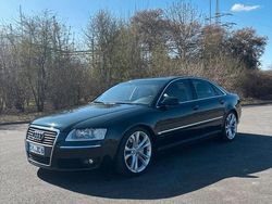 Grün Gebraucht 2006 Audi A8 Limousine | 12.500 €