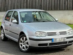 Grau Gebraucht 2002 VW Golf IV Kleinwagen | 1.400 € (Superpreis)