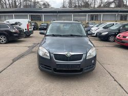 Grau Gebraucht 2008 Skoda Fabia Kleinwagen | 2.500 € (Etwas zu teuer)