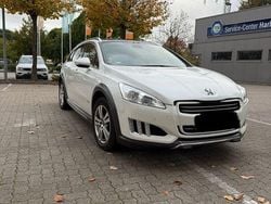 Weiß Gebraucht 2013 Peugeot 508 RXH Business-Line Limousine | 11.000 €