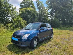 Blau Gebraucht 2007 Suzuki Swift Kleinwagen | 1.750 € (Guter Preis)