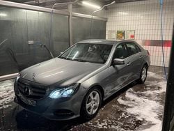 Silber Gebraucht 2013 Mercedes E250 Limousine | 8.500 €