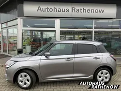 Silber Neu 2025 Suzuki Swift Comfort Limousine | 19.790 €