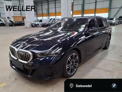 Carbonschwarz (schwarz) Gebraucht 2025 BMW 540 Comfort Edition Kombi | 63.900 € (Superpreis)