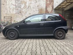 Schwarz Gebraucht 2002 Opel Corsa Limousine | 1.600 € (Guter Preis)