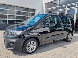 Cinema schwarz (632) Neu 2024 Fiat e-Doblò Launch Edition Van / Kleinbus | 26.240 €