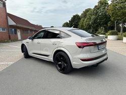 Beige Gebraucht 2022 Audi SQ8 e-tron Performance SUV | 50.000 € (Fairer Preis)