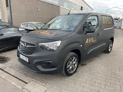 Jade weiss/arktis weiss Gebraucht 2020 Opel Combo Selection Van / Kleinbus | 16.499 € (Etwas zu teuer)