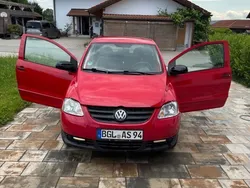 Rot Gebraucht 2009 VW Fox Refresh Kleinwagen | 1.200 € (Fairer Preis)