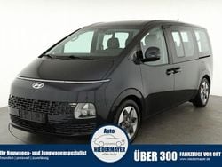 Moonlight blue / mic Gebraucht 2022 Hyundai Staria Premium Van / Kleinbus | 37.995 € (Guter Preis)