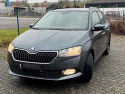 Grau Gebraucht 2020 Skoda Fabia Kombi | 11.999 €